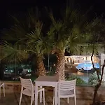 Kastro Andíparosz Póli